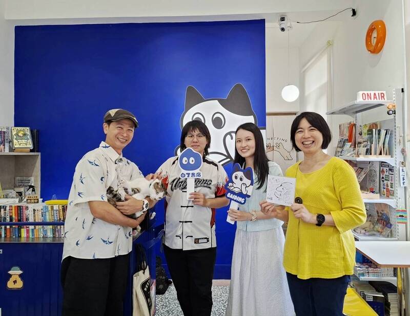 到白河不只吃甕仔雞 也可逛台灣漫畫書店