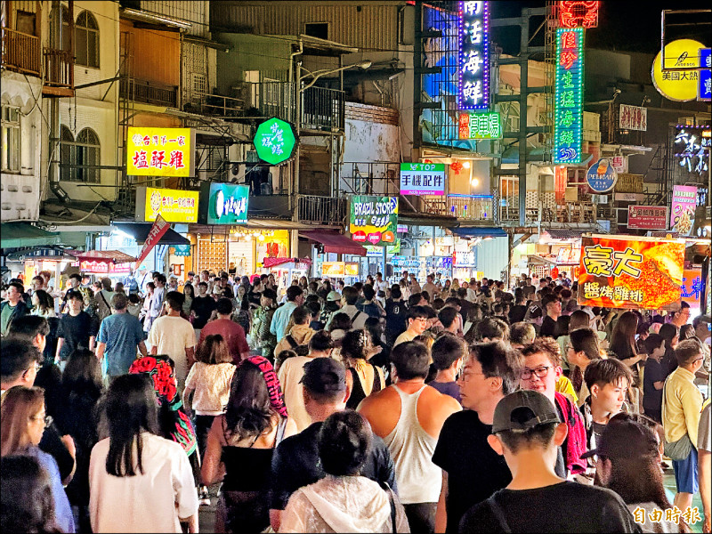 中秋連假湧車潮 屏東墾丁啟動交管