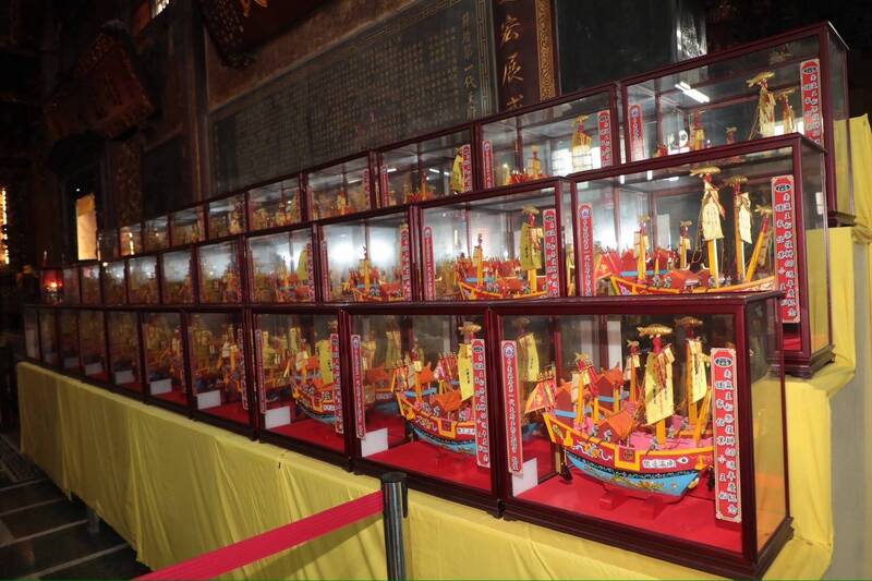 迎接南瀛王船祭60週年  台南真護宮復刻小王船60艘