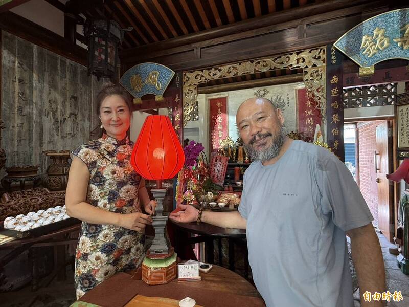 廟宇老構件變身檯燈！洪國華30件「歲月琉光」進駐北港百年集雅軒
