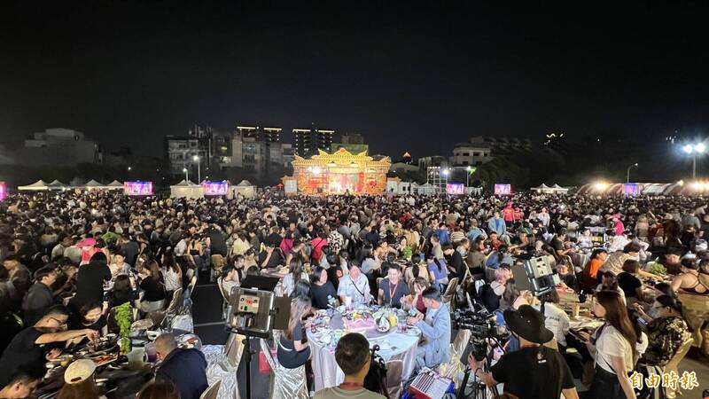 鍘美藝術節爆食安疑慮！首場辦桌「水果盒臭酸」主辦緊急致歉送驗