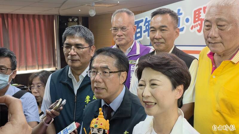 營養午餐發甘露梨掀話題 黃偉哲：至少沒有比頭大的藍莓