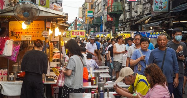114年國旅旅次與支出雙創歷史新高　出國消費首破兆
