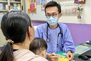 1歲童腸病毒高燒39度 睡覺突抖如「被電到」…醫師揪重症警訊