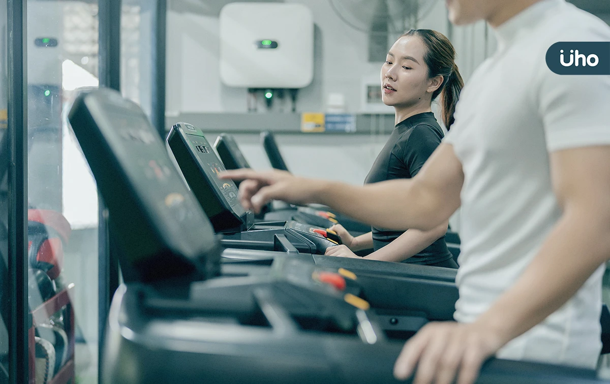 有氧運動和重量訓練，到底該怎麼選？醫：健身計劃別忽略「這1點」