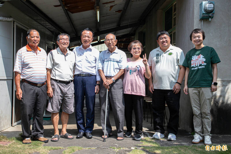 翁章梁重陽節前夕探訪百歲人瑞 王柏雄、黃吳罕有活力