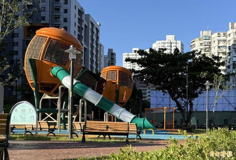 土城公17公園「森林橡實」今啟用  打造全齡休憩空間