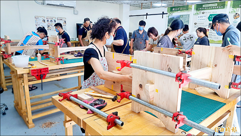 台東微木工賽 外行人手作長凳