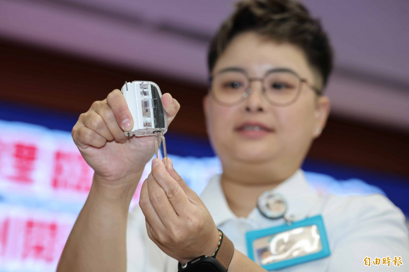 防玻璃割傷及銳器傷害  中榮護理師成功研發「開瓶器」 還量產