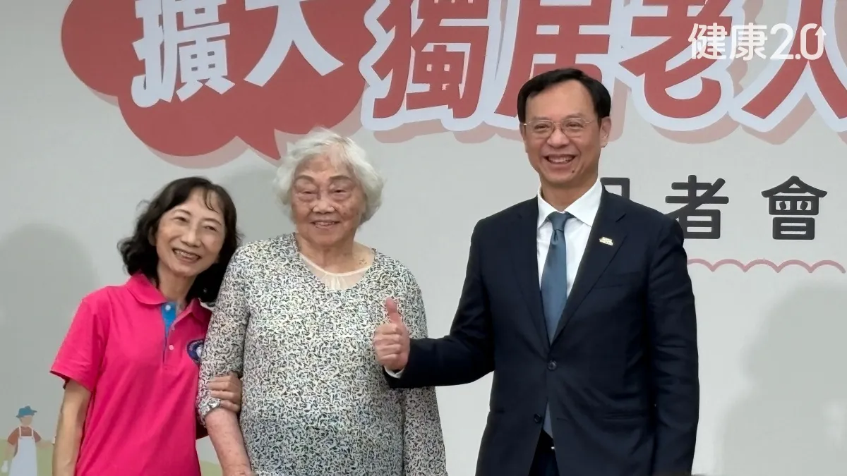 醫療焦點健保費又要漲？健保總額首破1兆！衛福部長石崇良給答案了