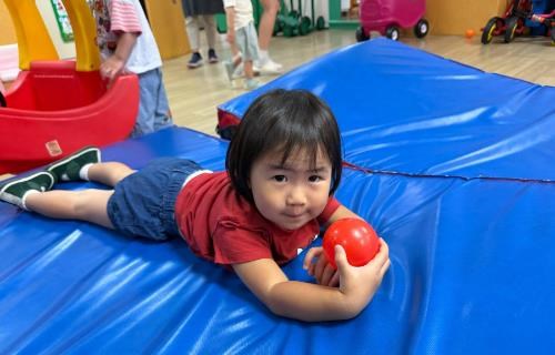 一轉眼就升級幼幼班的小三寶~讓我非常有感的就這樣長大了!!