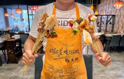 道地四川麻辣鍋、串串香，推薦溫體牛、九宮格，寵物友善餐廳