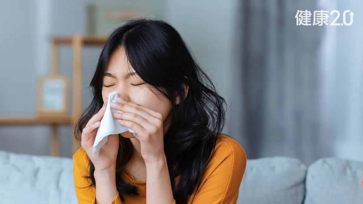 芭樂、奇異果、甜椒都上榜！醫師點名5營養素增強免疫 秋冬不再噴嚏連連
