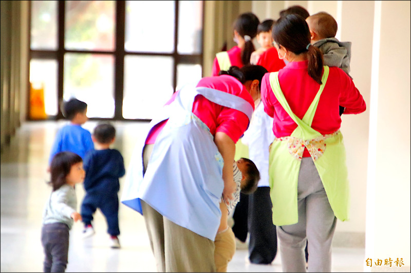 2歲專班3年增600班 超標2倍／幼幼班入園率從105學年度14.7％ 升至114學年度64.1％