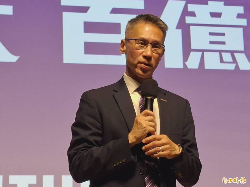 獨家》清大校長高為元10/20校務會議決定去留 校友總會搶10/14辦餐會遭質疑