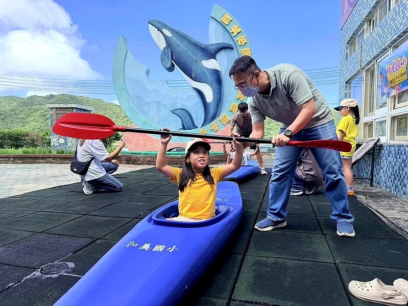 浮潛、獨木舟、輕艇競速全都學！偏鄉小學少子化中逆勢成長 全校人數翻倍 - 倡議家