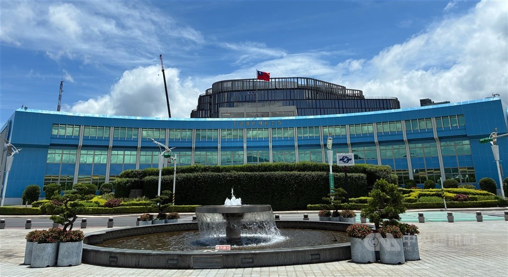 雙十連假離島管制航線  8/10上午9時開放訂票