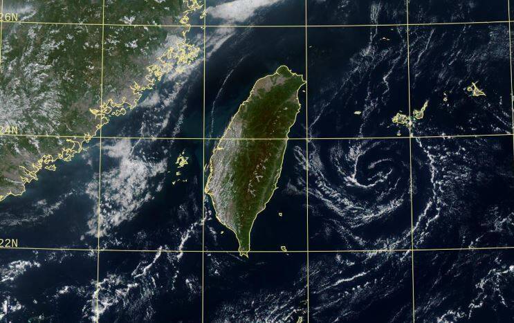 11縣市高溫亮燈！秀台灣萬里無雲圖 鄭明典提醒：今台北盆地會熱