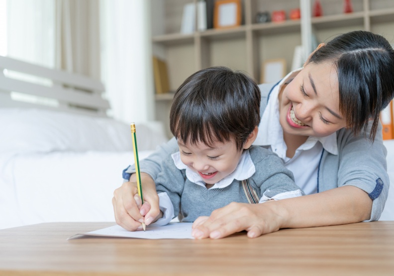 孩子功課寫不完？爸媽這樣做「把作業變闖關」，找回學習熱情和掌控感