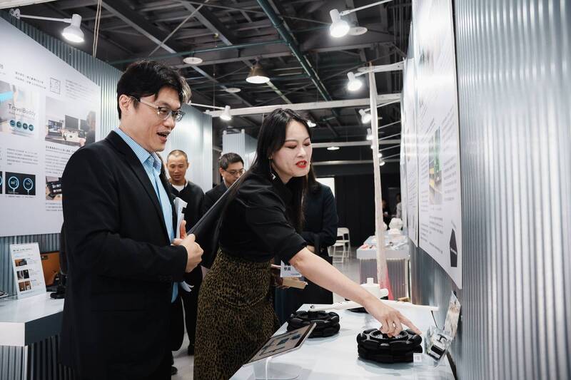 走動才能看手機短影音！台科大學生赴荷蘭進修 研發「防沉迷科技」