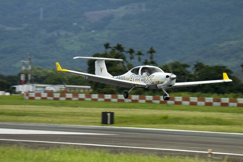 安捷航機未具氧氣設備爬升逾1萬呎 民航局罰機師6萬
