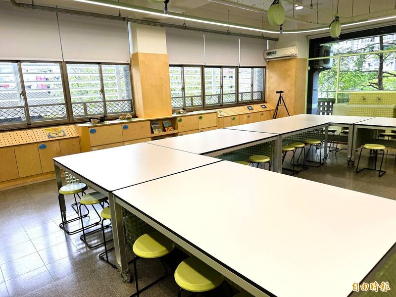高雄龍華國小自然教室華麗變身 「環境生態實驗室」成學習新基地