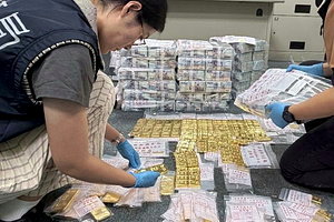 誆買BNT疫苗…律師公會前理事長狠詐慈濟10億！豪宅藏158公斤黃金