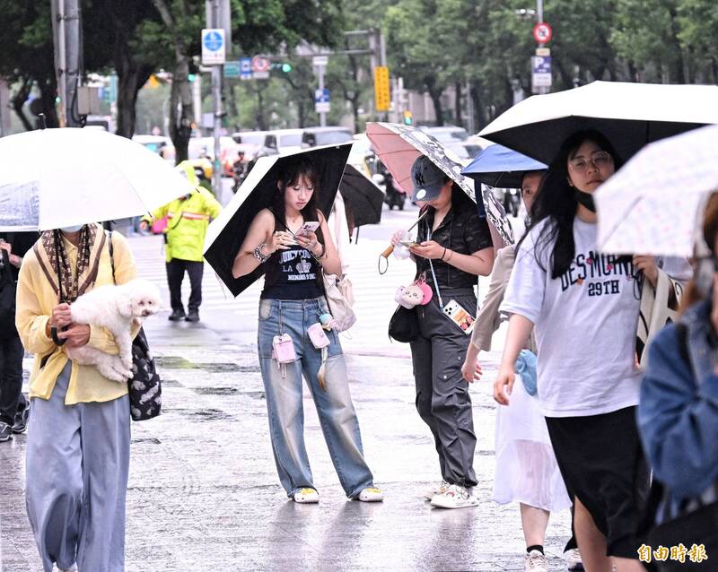 4縣市大雨特報！ 南部慎防強降雨、北部午後變天