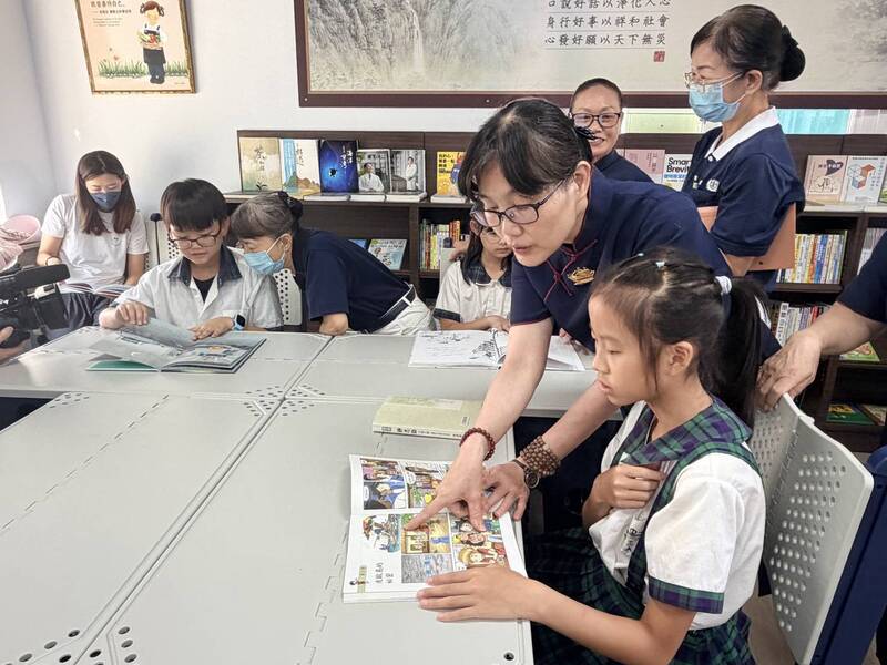 馬公中正國小靜思書軒啟用 提供學子優質閱讀環境