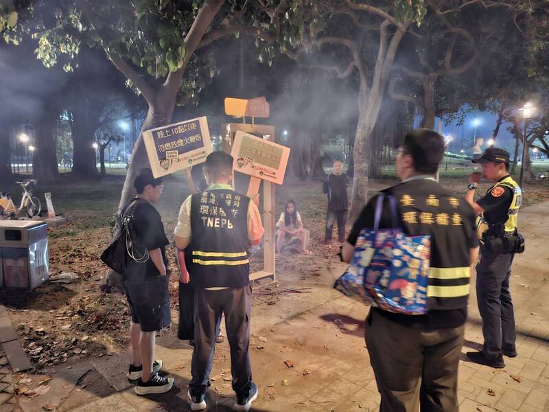 中秋連假熱門景點人潮爆滿 台南環保局開233張勸導單