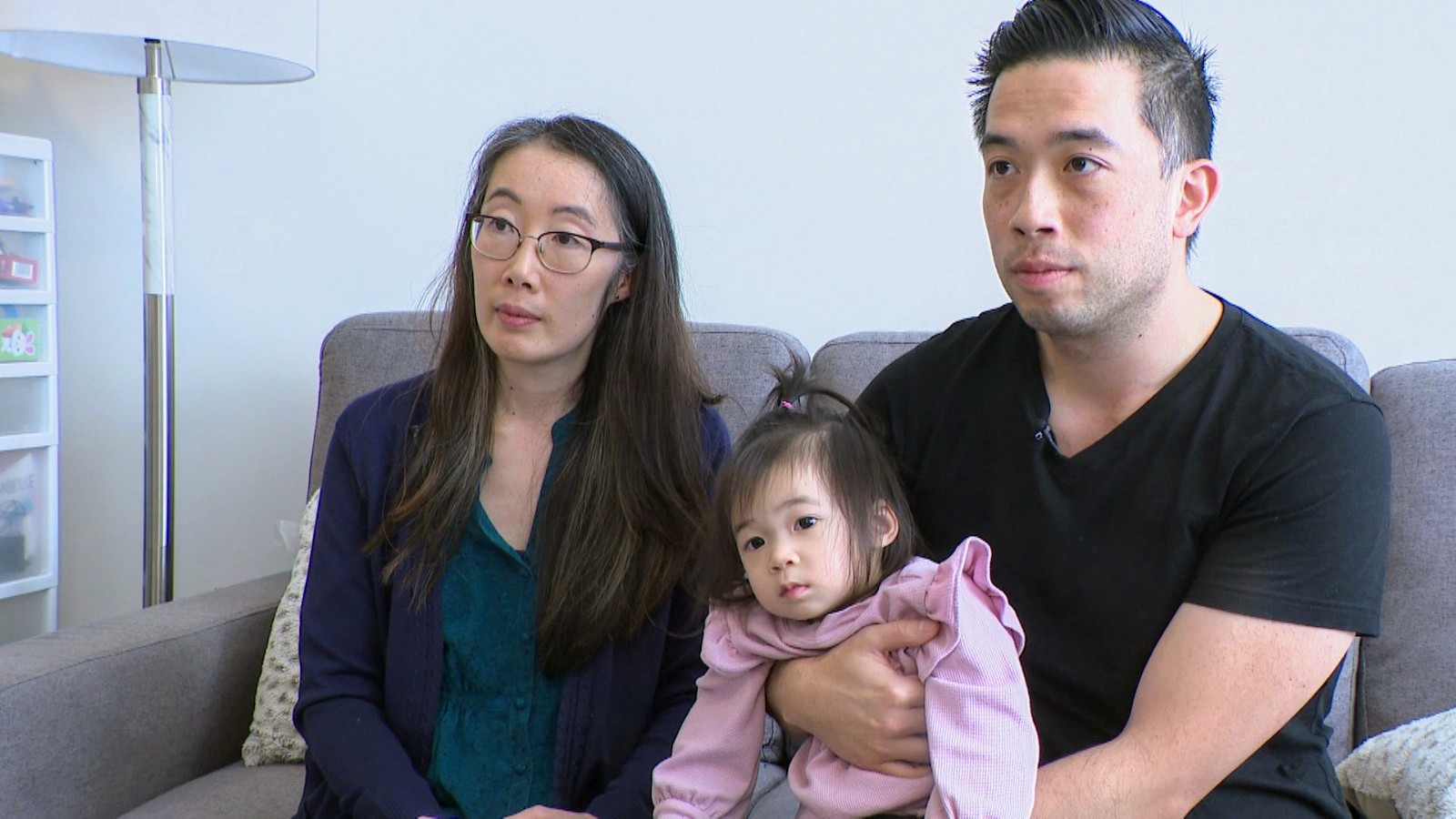 兩歲女童患罕見腦病險喪命　華裔母親憶述求醫波折 - Sing Tao Daily 星島日報加拿大