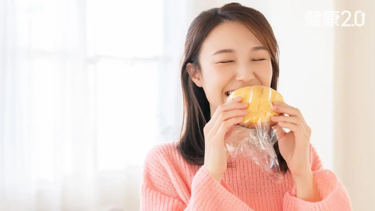 早餐吃麵包怕血糖飆？營養師穩血糖神招「先喝這1杯」升糖指數降50%