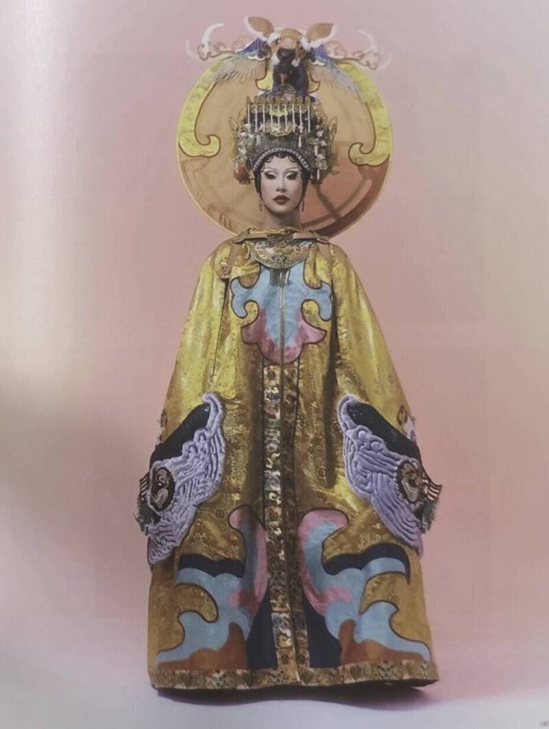媽祖也挺多元！ 妮妃雅媽祖裝、神轎走進台南彩虹遊行