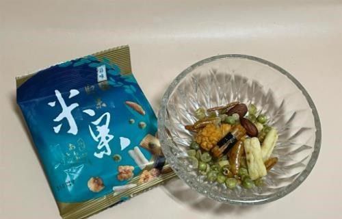 【食驗室點評】丸什米果堅果（蒜味）青豆米果混搭更豐富 堅果太少卻讓品名打折扣