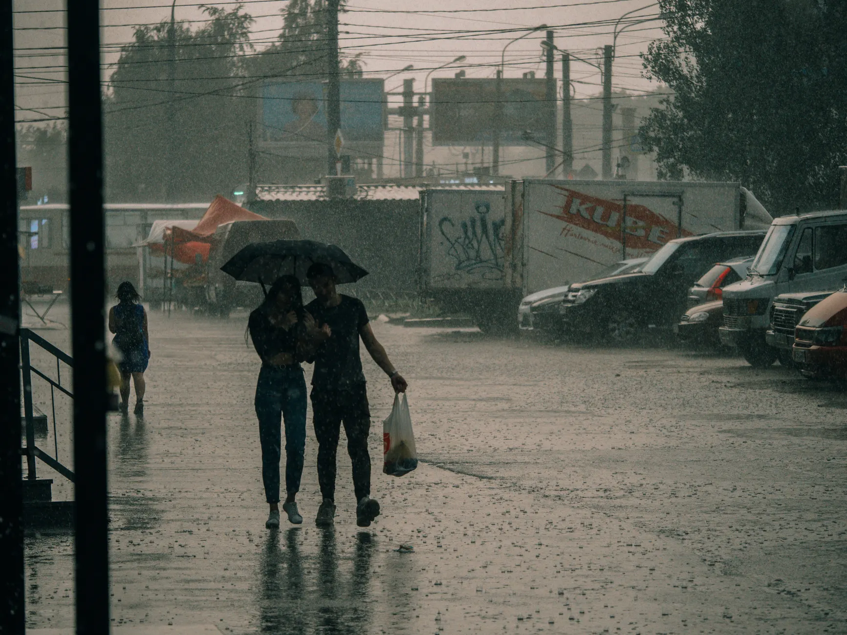 豪雨淹水後別只防登革熱！2種致命感染症藏在污水泥土，發燒、喘恐是重症警訊 - 常春月刊