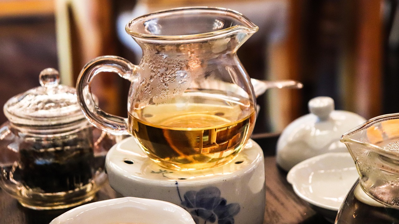洛神花│每天喝２００cc花茶，血脂濃度降２成 - 康健雜誌